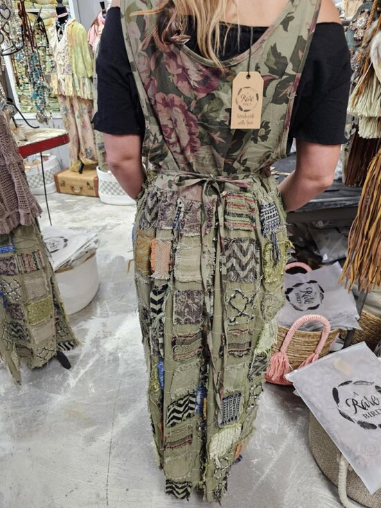 RB A Rare Bird Storybook Dress One size - Picture 3 of 3